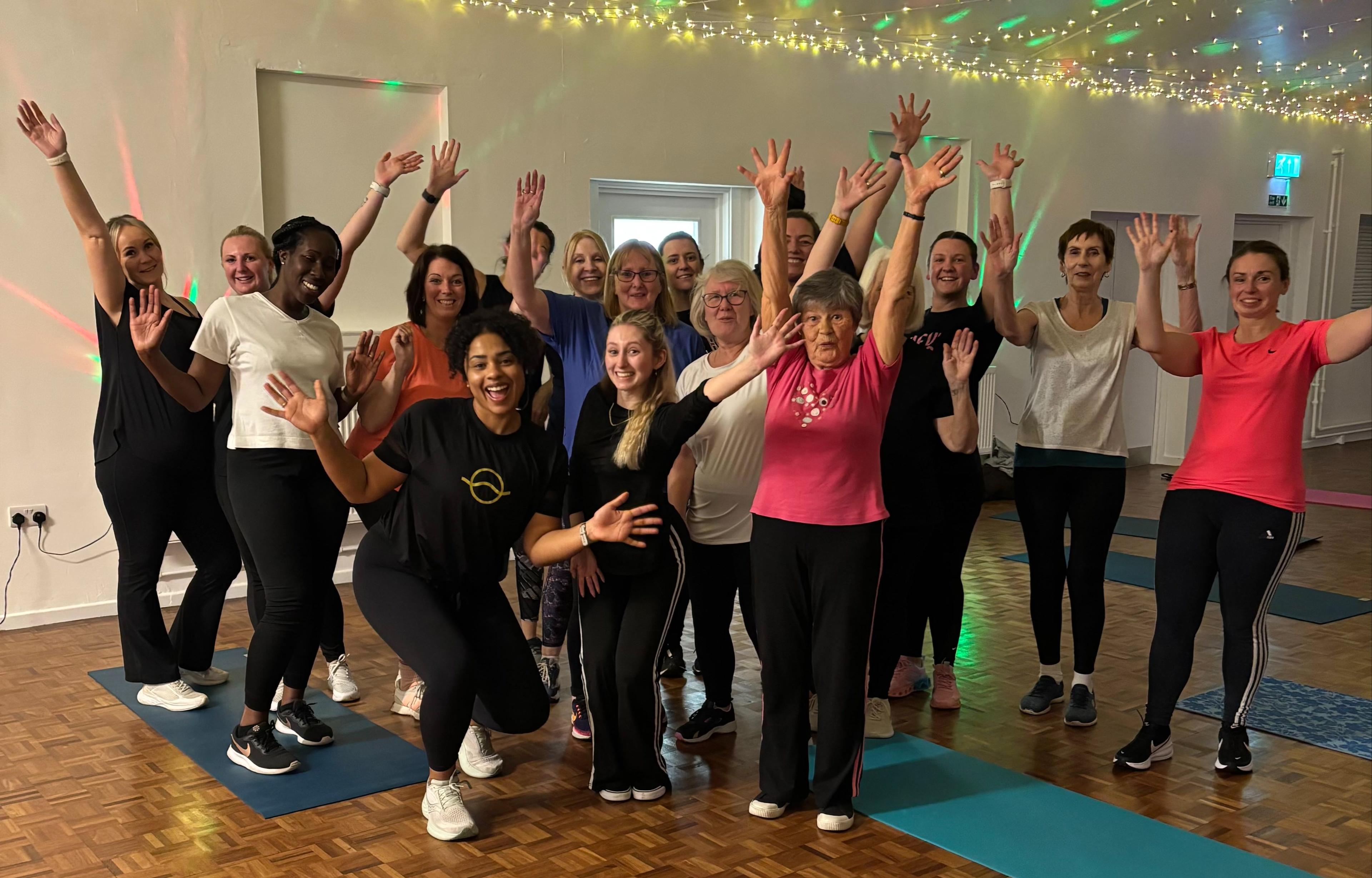 Women at legs bums and tums at a Vibe Life class